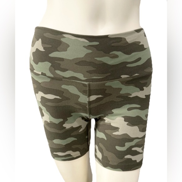 PINK Victoria's Secret Pants - Victoria’s Secret PINK Ultimate High Waist Bike Shorts Camo Green Women’s Size S